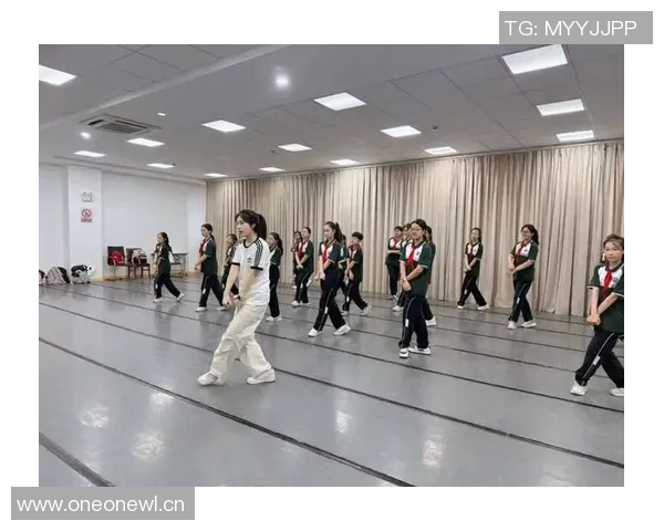 科学街舞节奏训练方法探秘提升舞者表现与技巧的全新路径